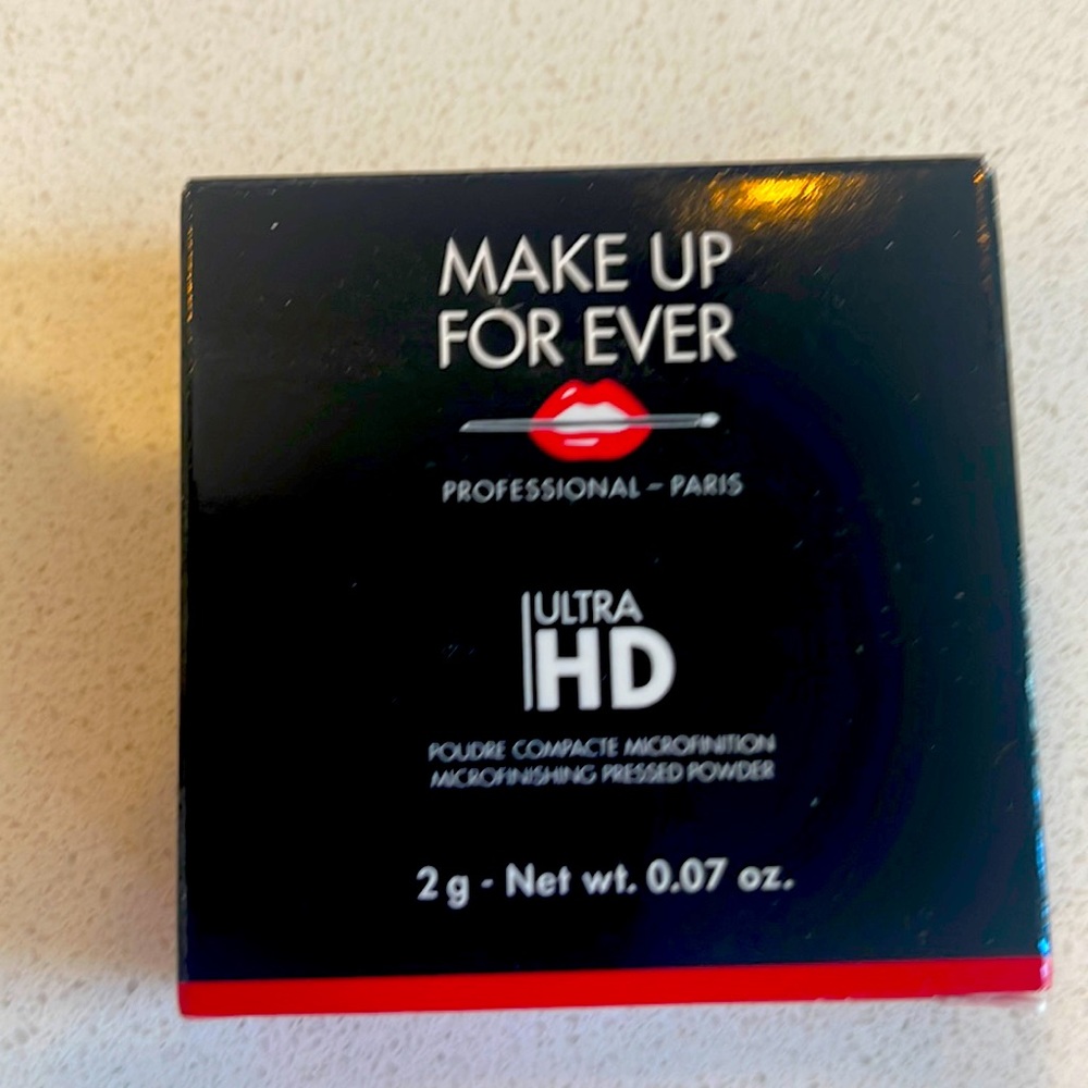 Make Up For Ever Microfinishing Pressed Powder shade 03-peach BRAND NEW